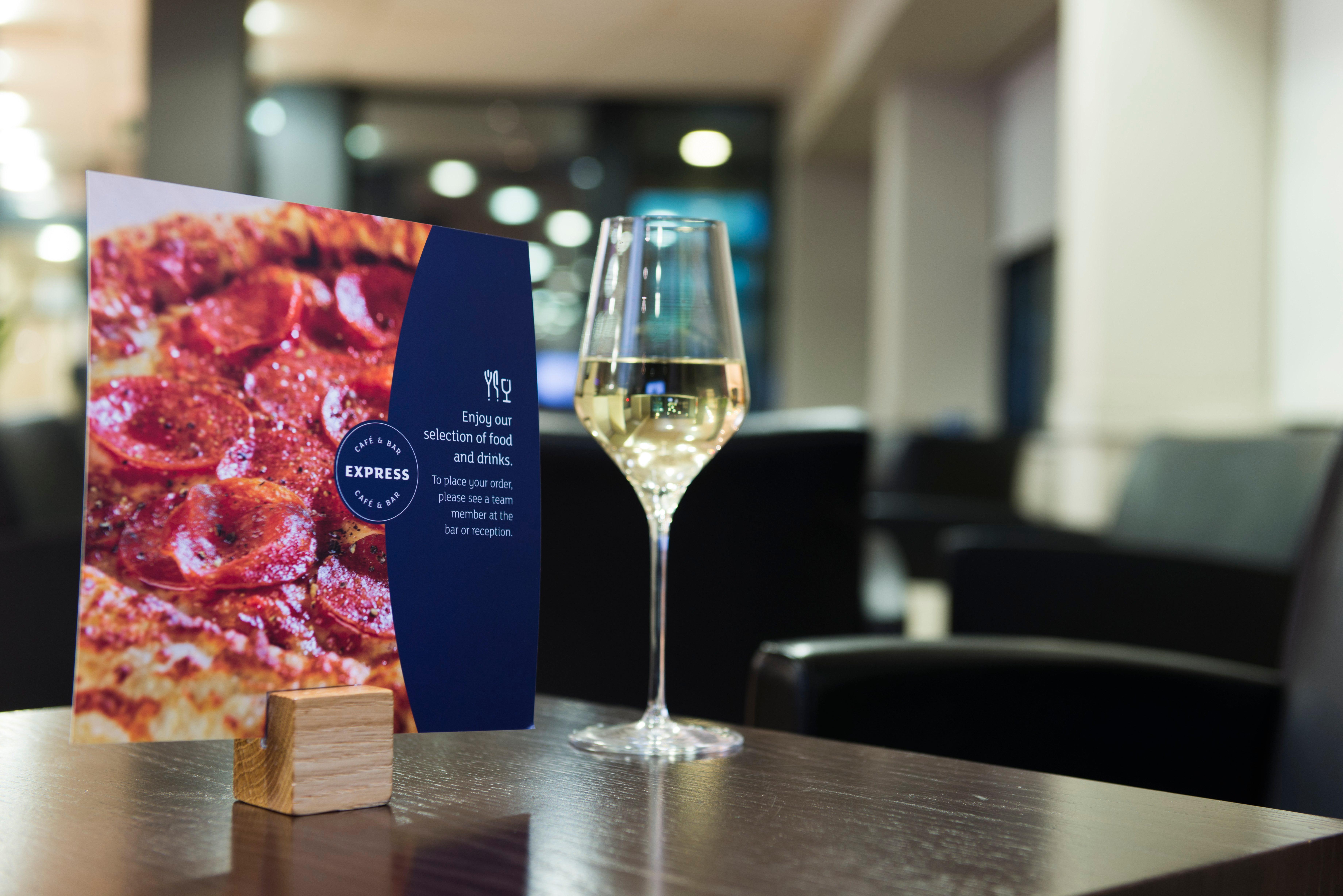 Holiday Inn Express Droitwich Spa By Ihg Buitenkant foto