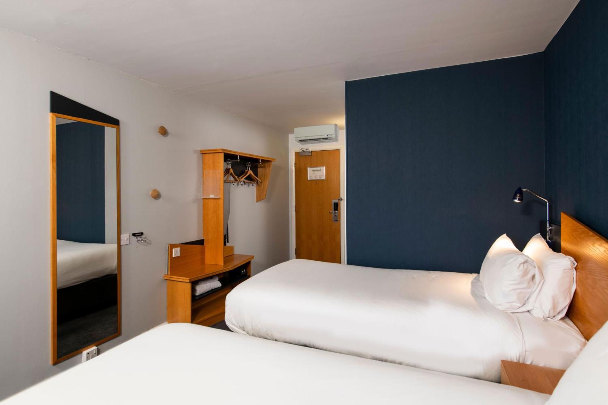Holiday Inn Express Droitwich Spa By Ihg Kamer foto