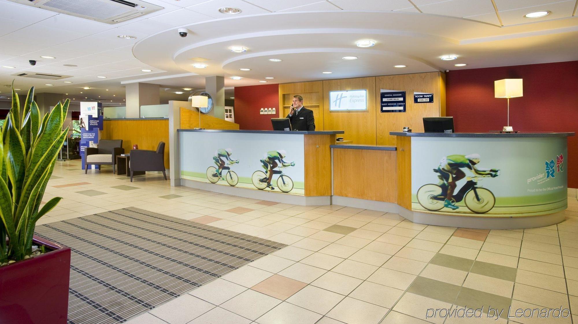Holiday Inn Express Droitwich Spa By Ihg Interieur foto