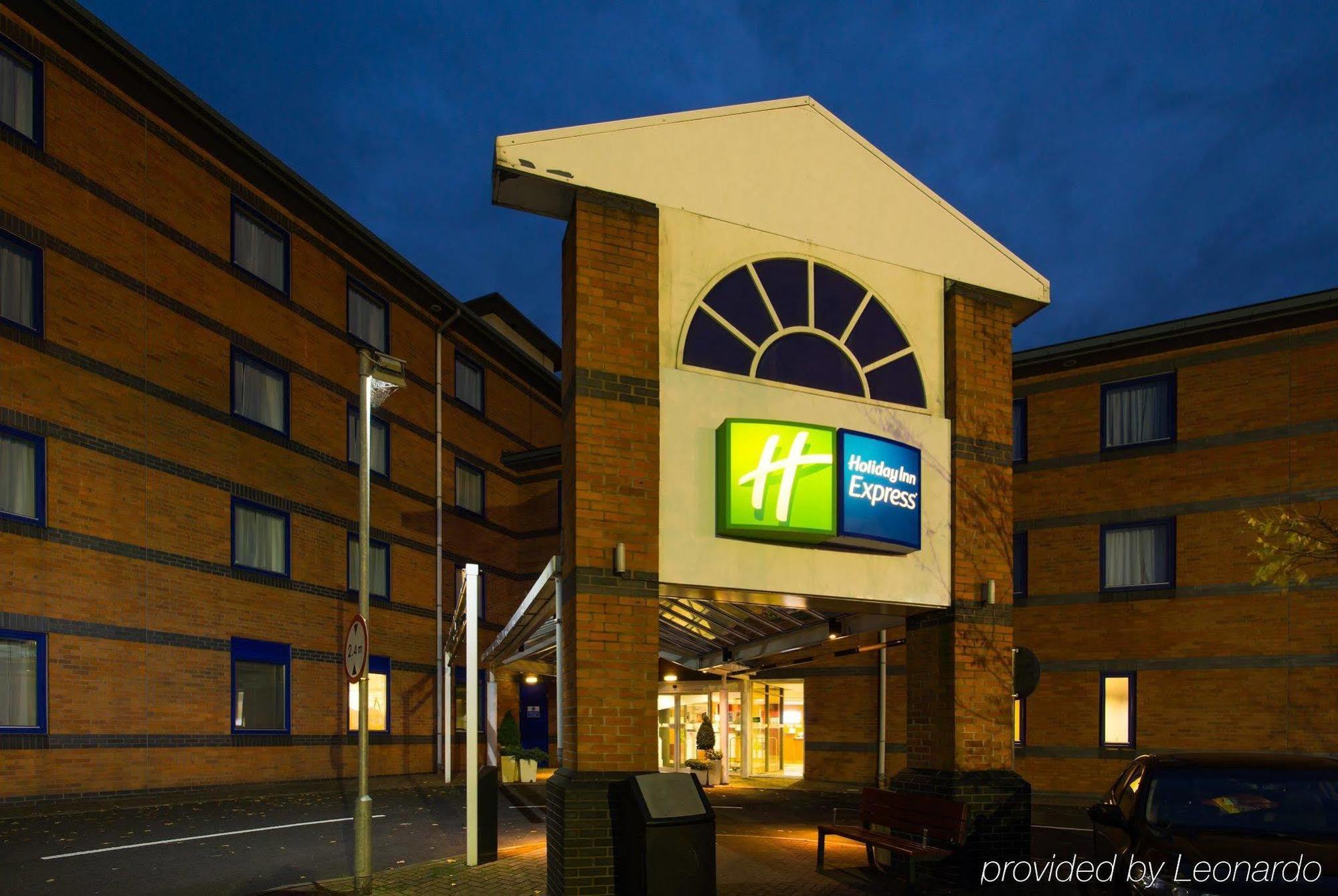 Holiday Inn Express Droitwich Spa By Ihg Buitenkant foto