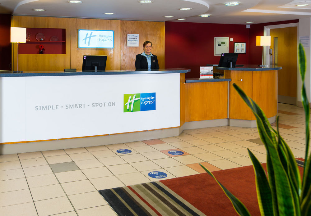 Holiday Inn Express Droitwich Spa By Ihg Buitenkant foto